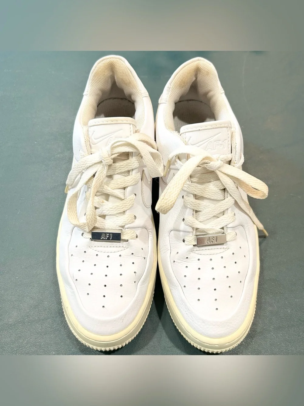 Nike Air Force 1 One AF1 Sneakers Shoes Triple White Women’s Size 8 AR5339-100